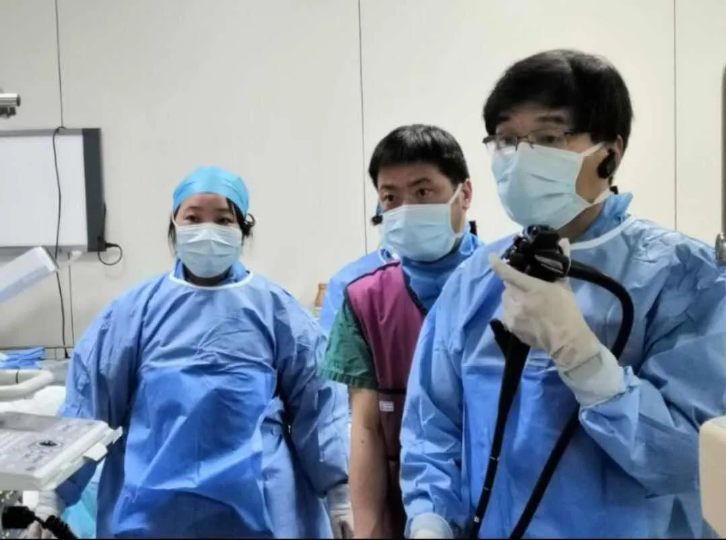 厉害了！我院成功实施首例超声内镜引导下胰腺假性囊肿内引流术 原创 宣传中心 嵊州市人民医院 3月27日