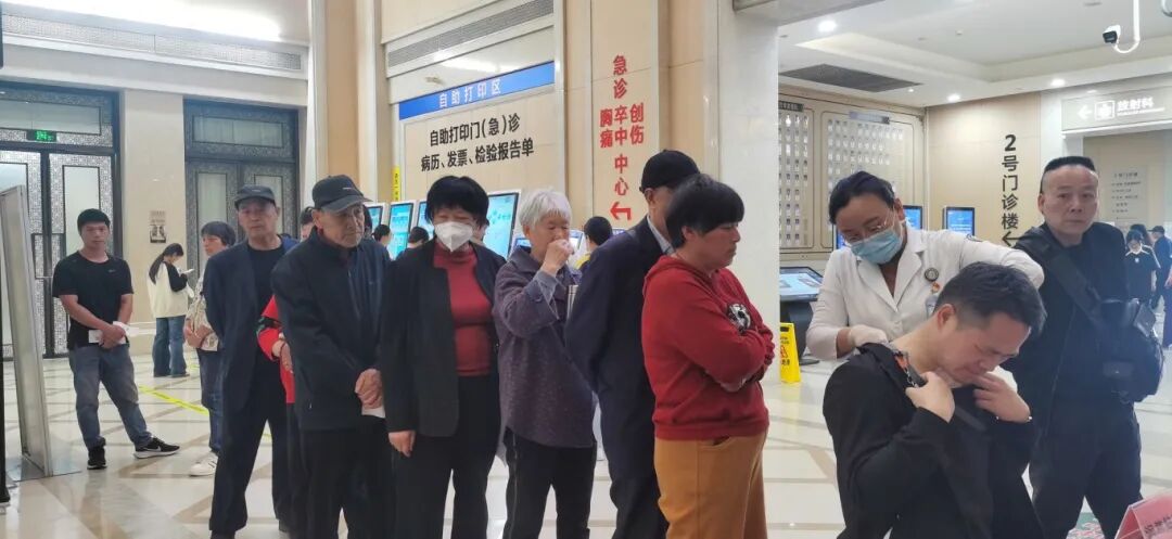 世界哮喘日丨我院开展哮喘健康科普宣教义诊活动